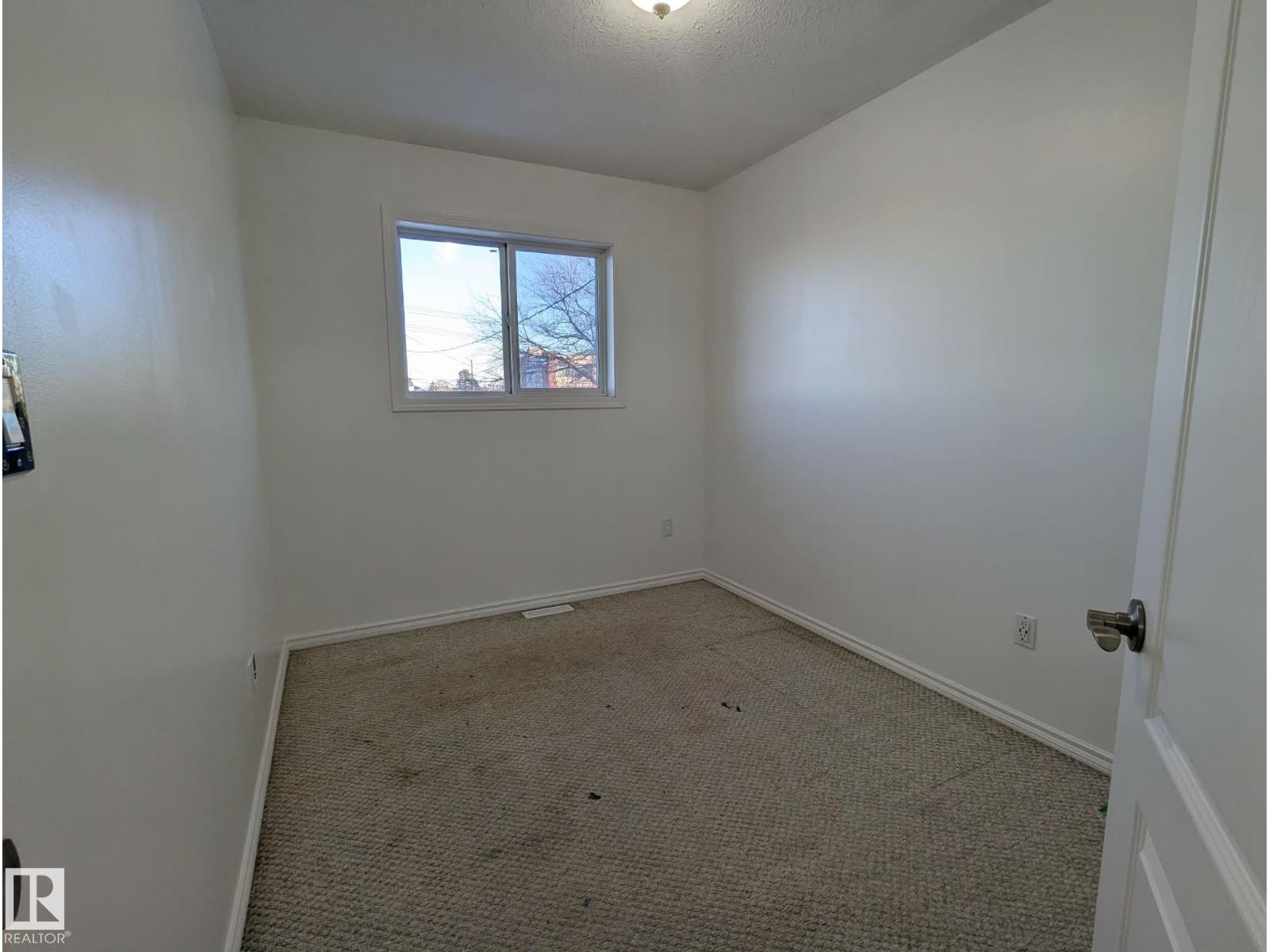 11725 83 St Nw Property Photo 20