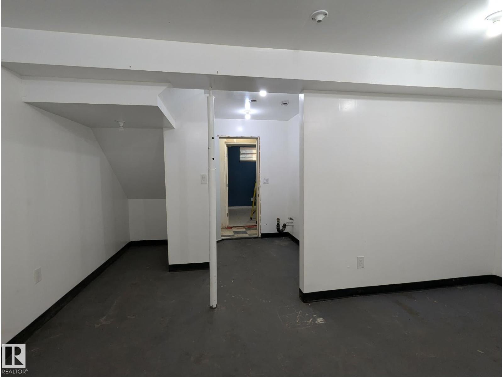 11725 83 St Nw Property Photo 27