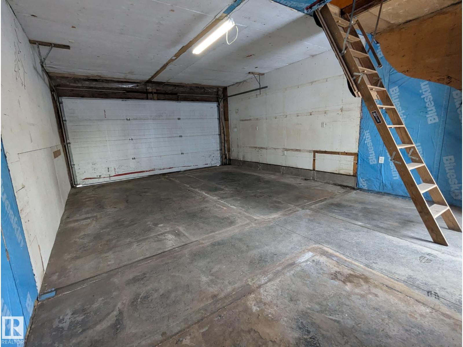 11725 83 St Nw Property Photo 37