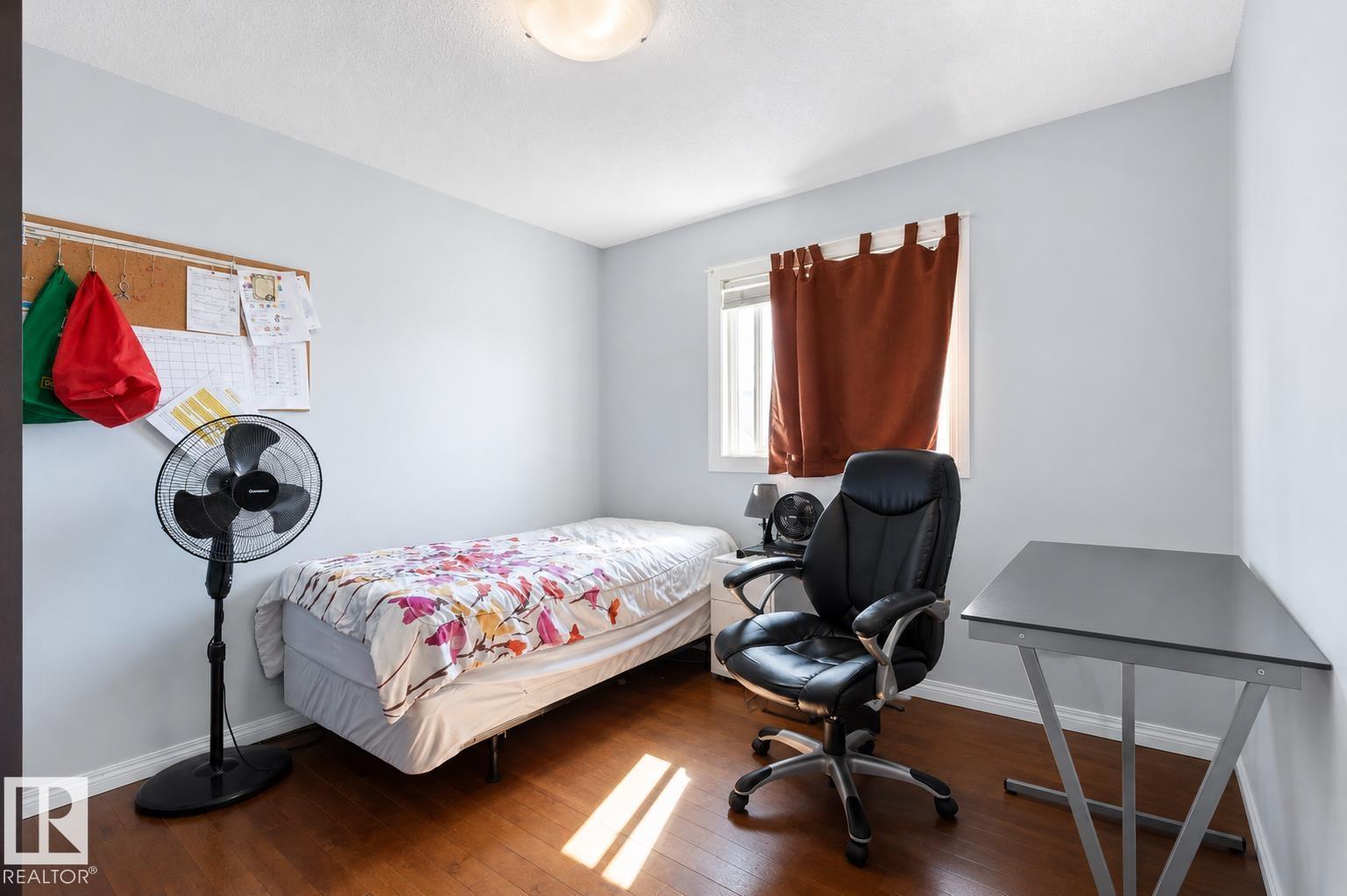 4608 39 St Property Photo 18