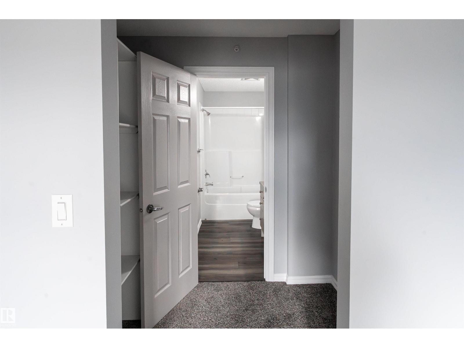#404 4407 23 St Nw Property Photo 10