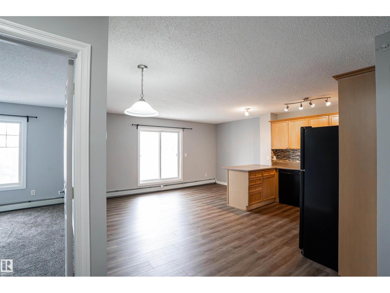 #404 4407 23 St Nw Property Photo 15