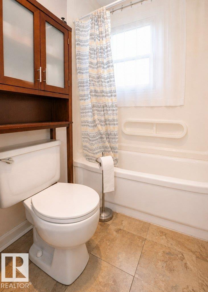 4906 51 St Property Photo 14