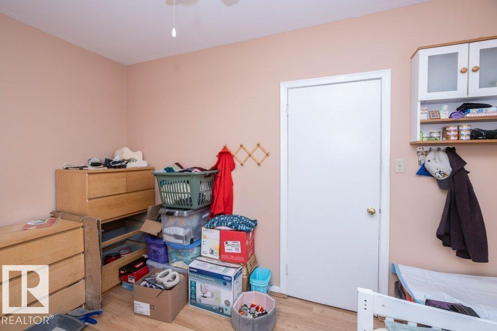 4906 51 St Property Photo 17
