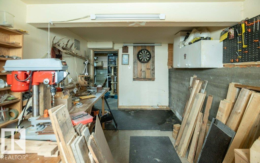 4906 51 St Property Photo 27