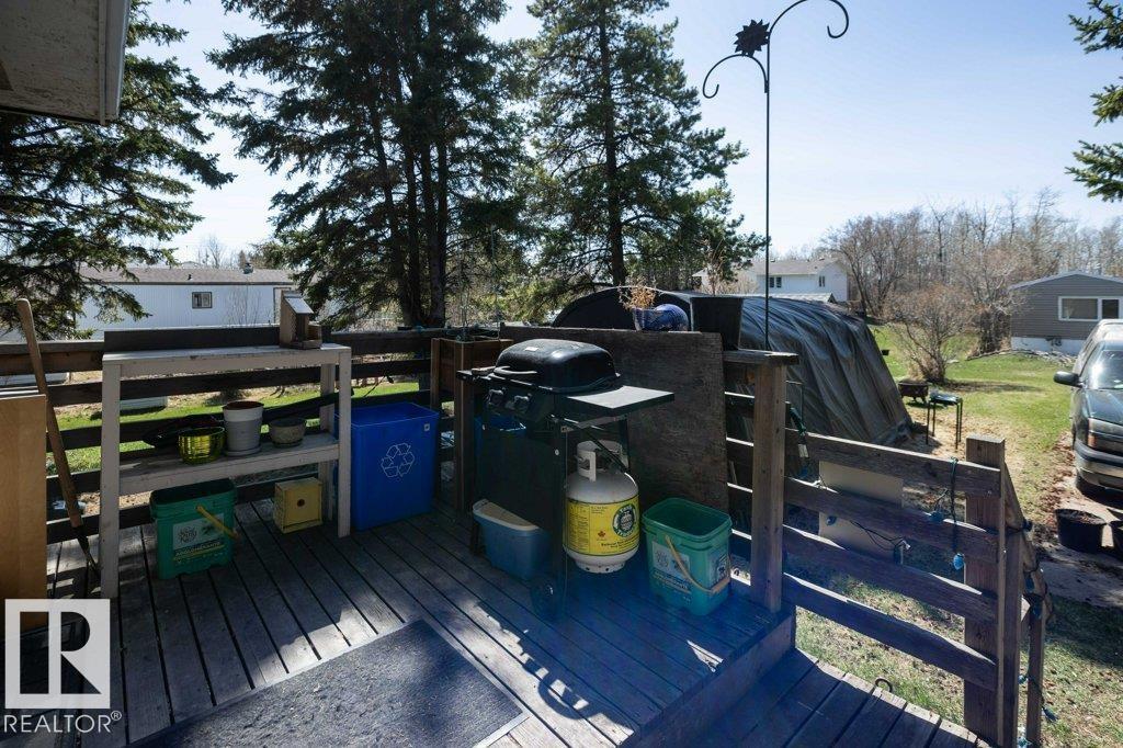 4906 51 St Property Photo 36