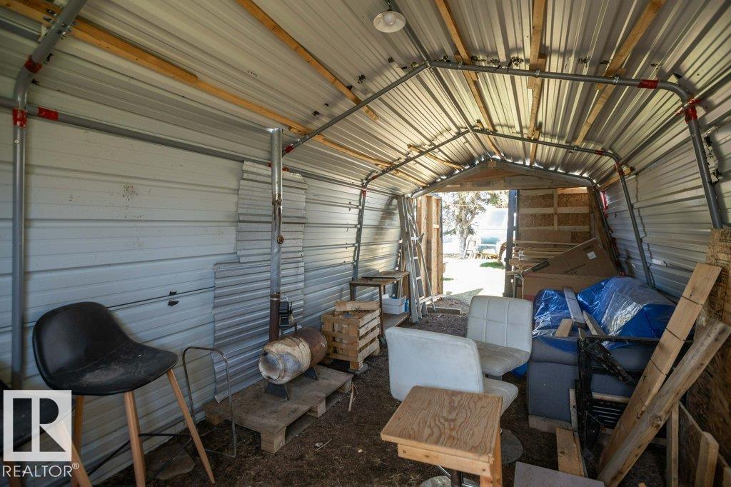 4906 51 St Property Photo 40