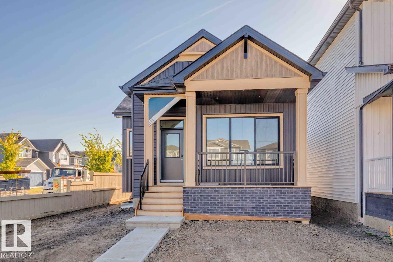7119 52 Av Property Photo 1