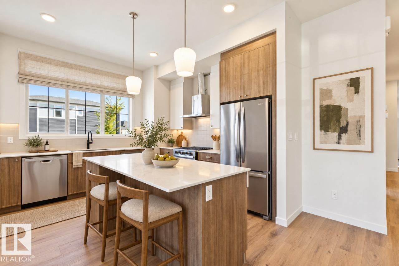7119 52 Av Property Photo 7