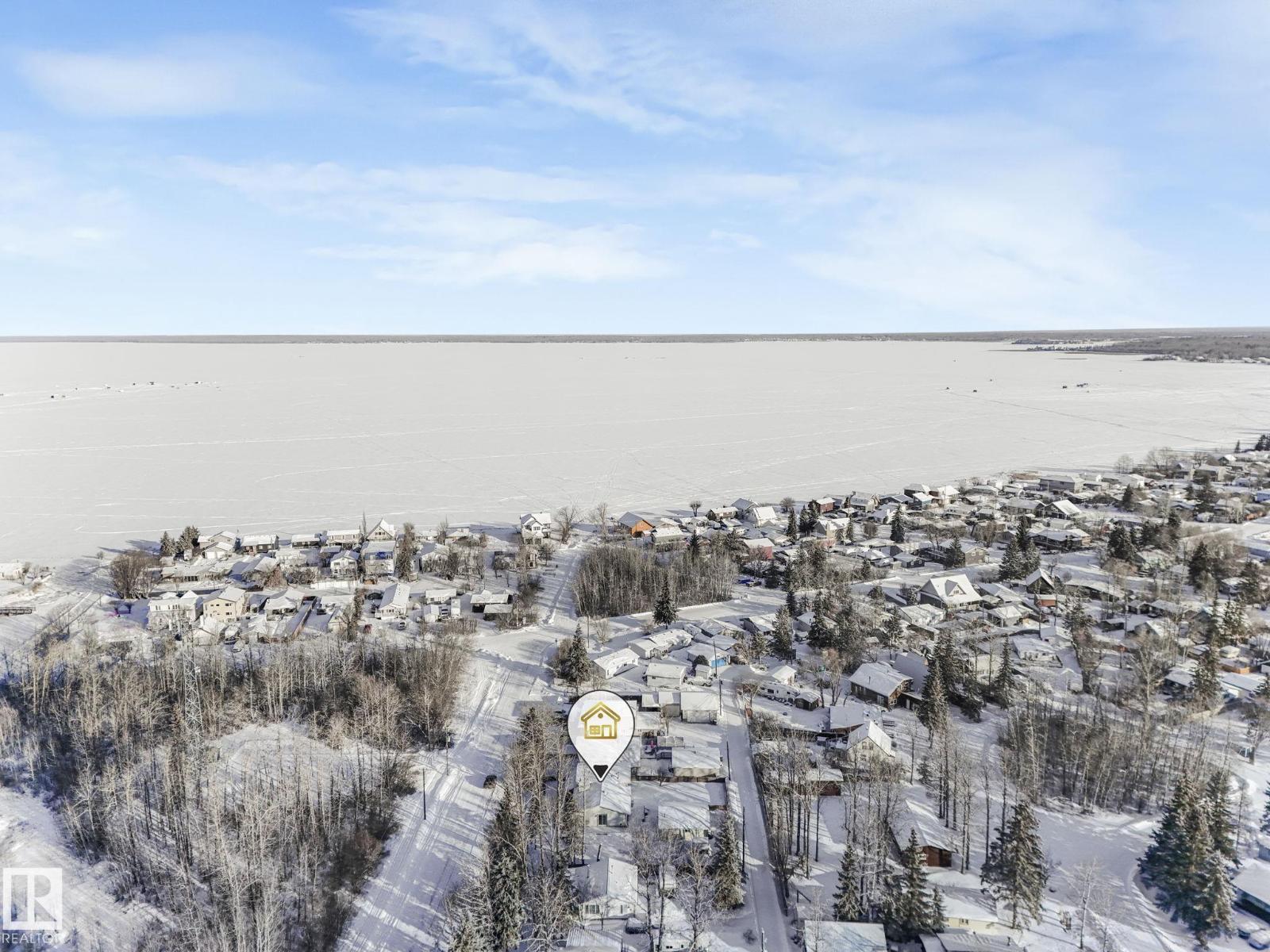 4835 60 St Property Photo 12
