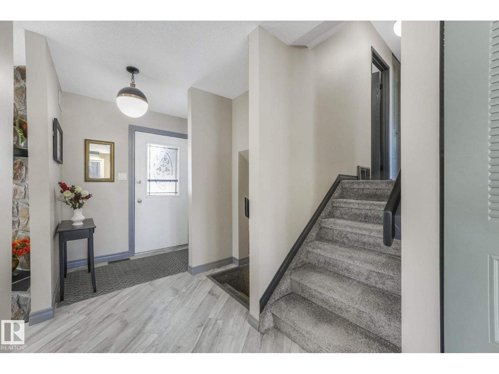 4835 60 St Property Photo 15