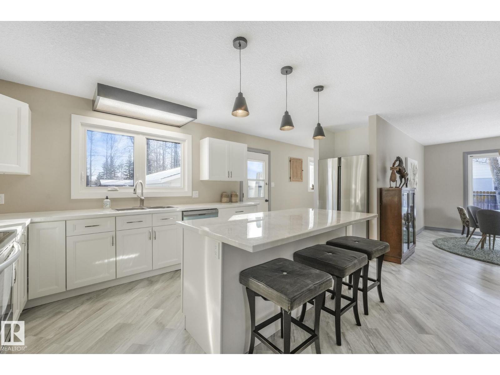 4835 60 St Property Photo 21