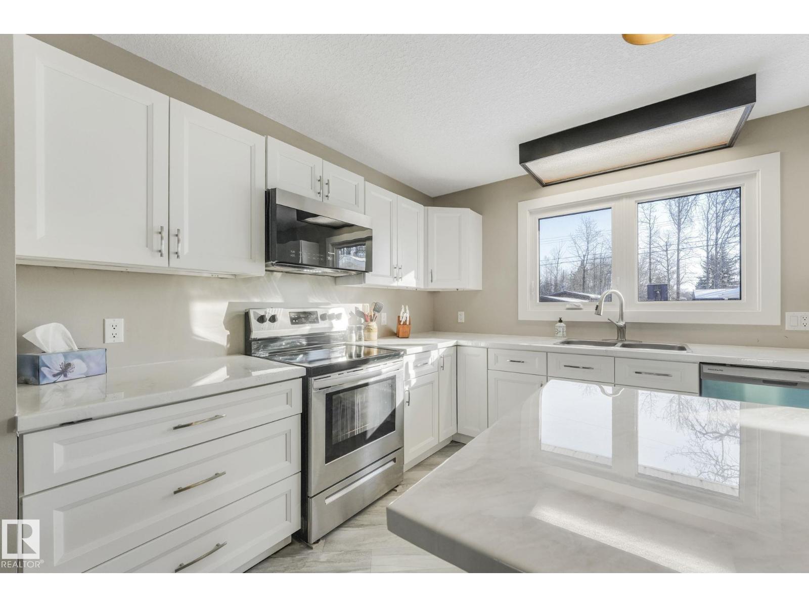 4835 60 St Property Photo 25