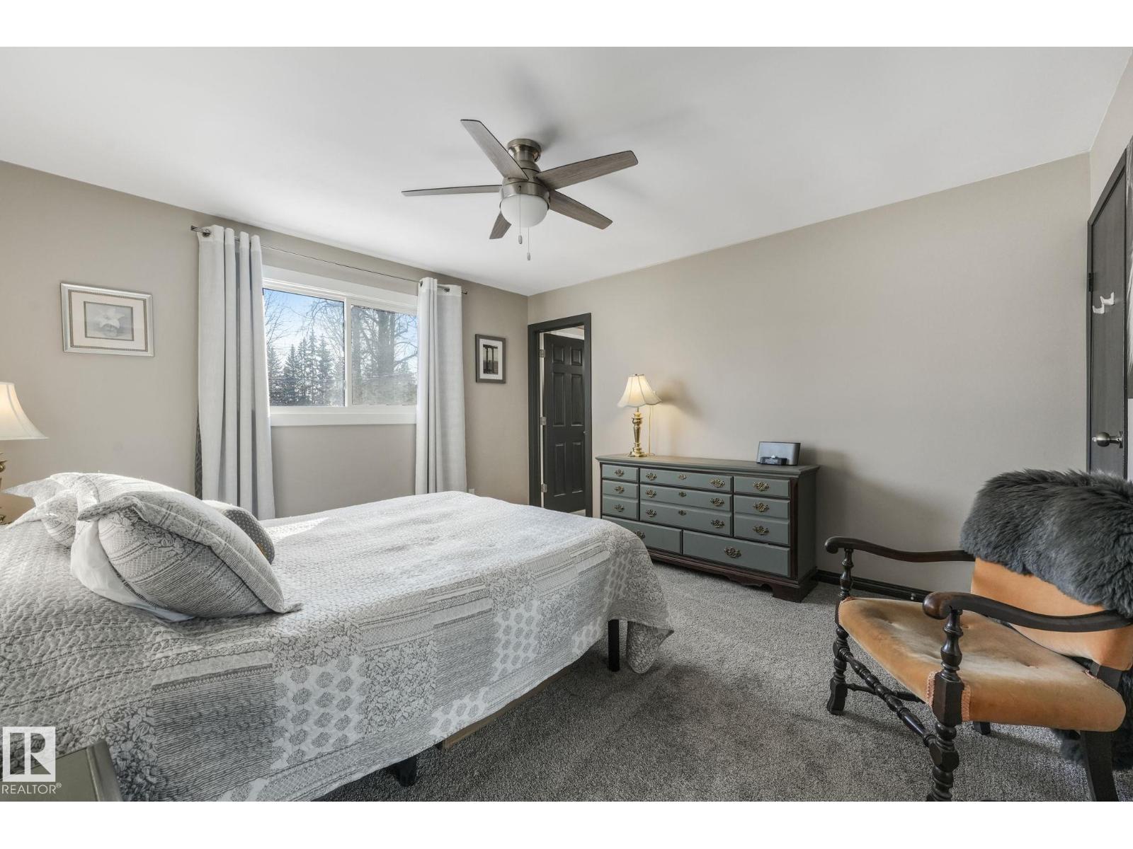 4835 60 St Property Photo 34