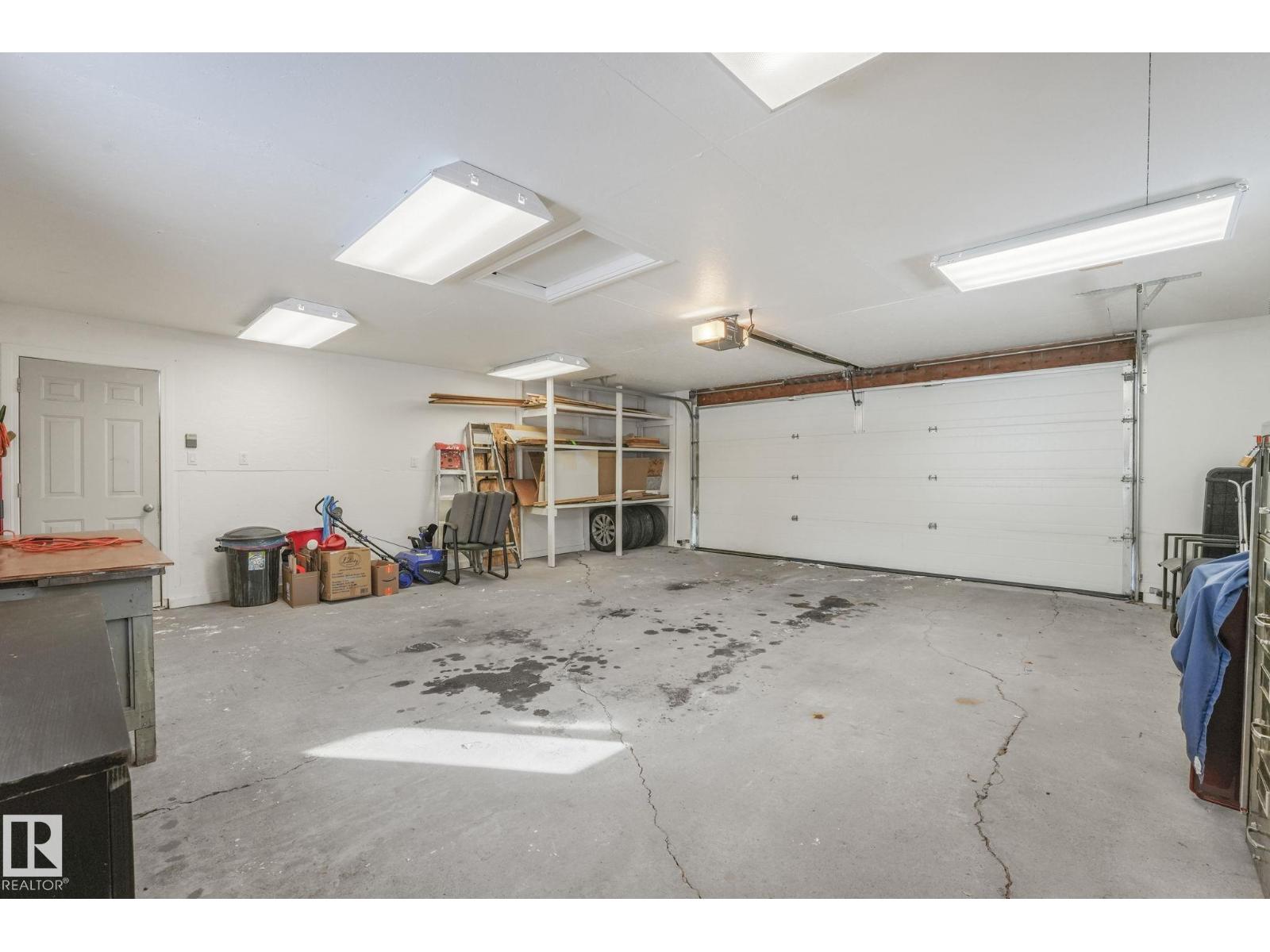 4835 60 St Property Photo 46
