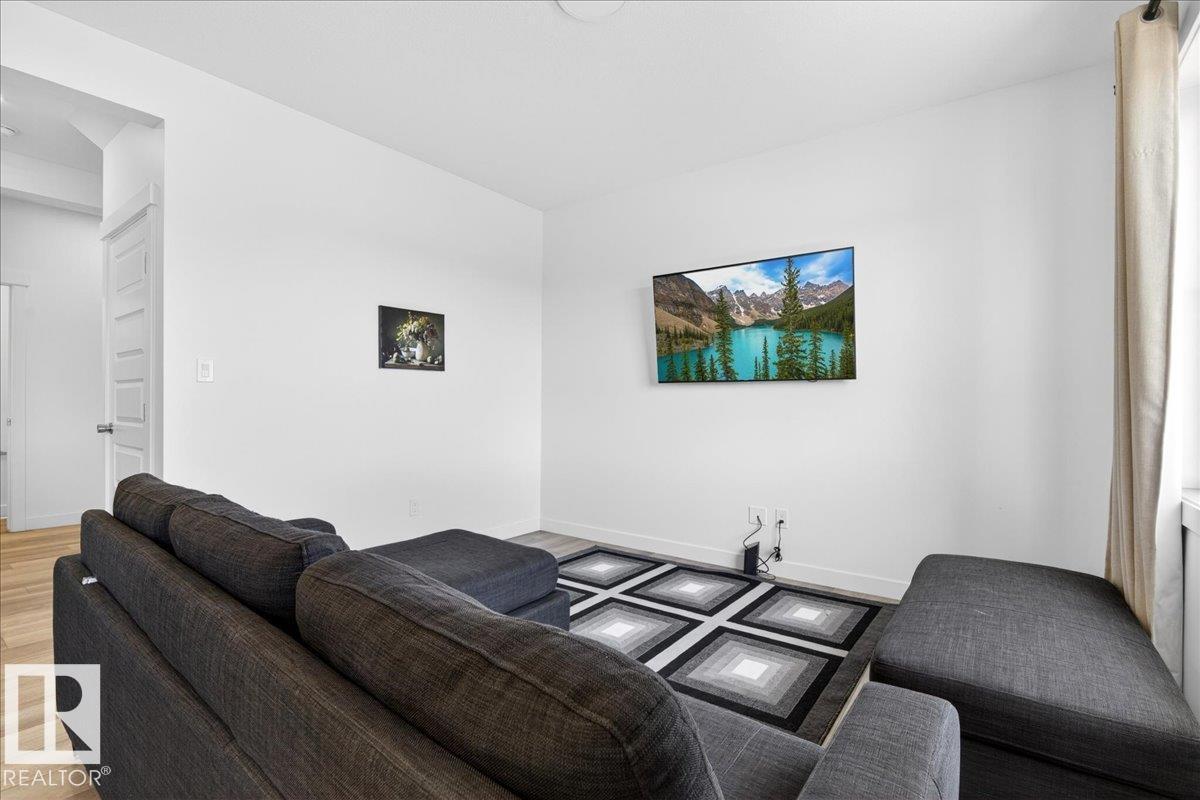 #15 1910 Collip View Vw Sw Sw Property Photo 37