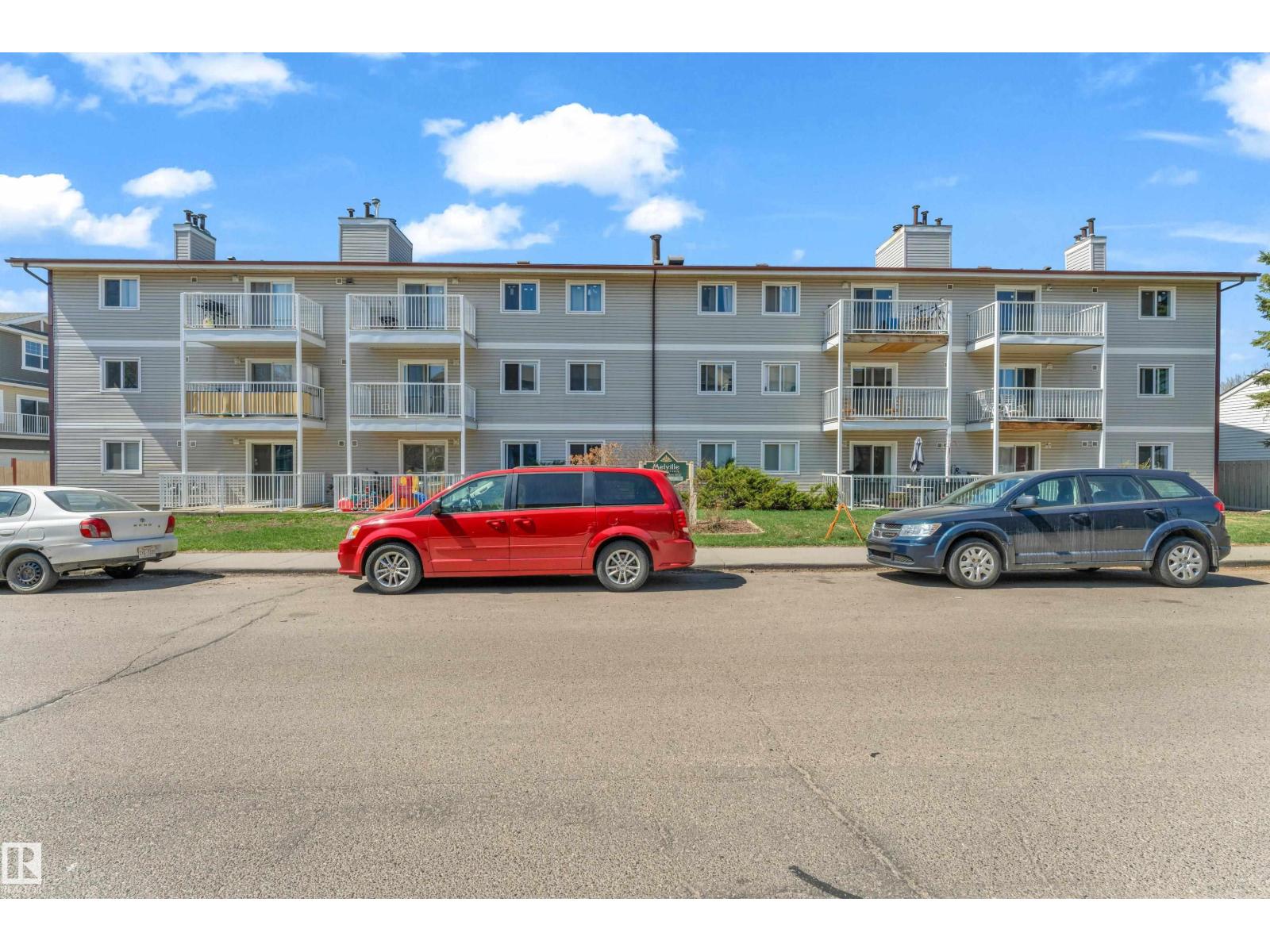 #101 10136 160 ST NW NW