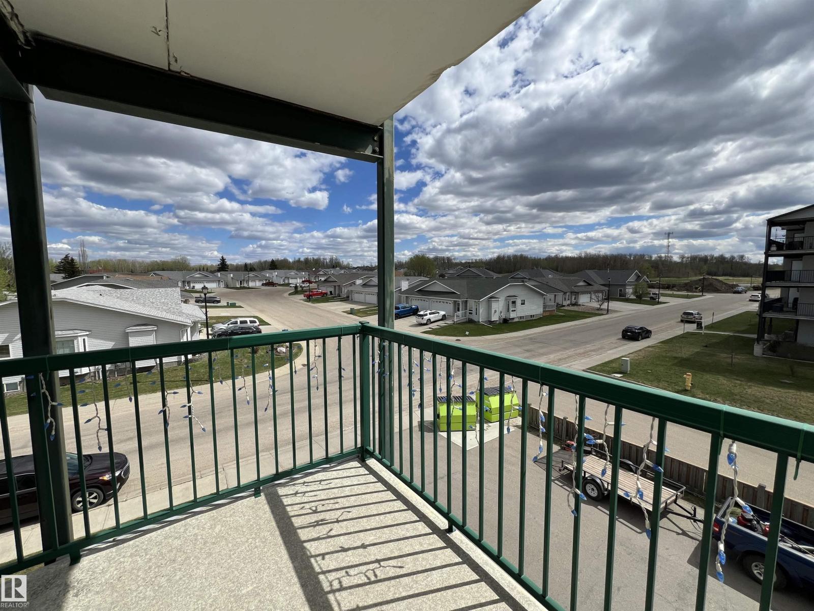 #303 4004 47 St Property Photo 26