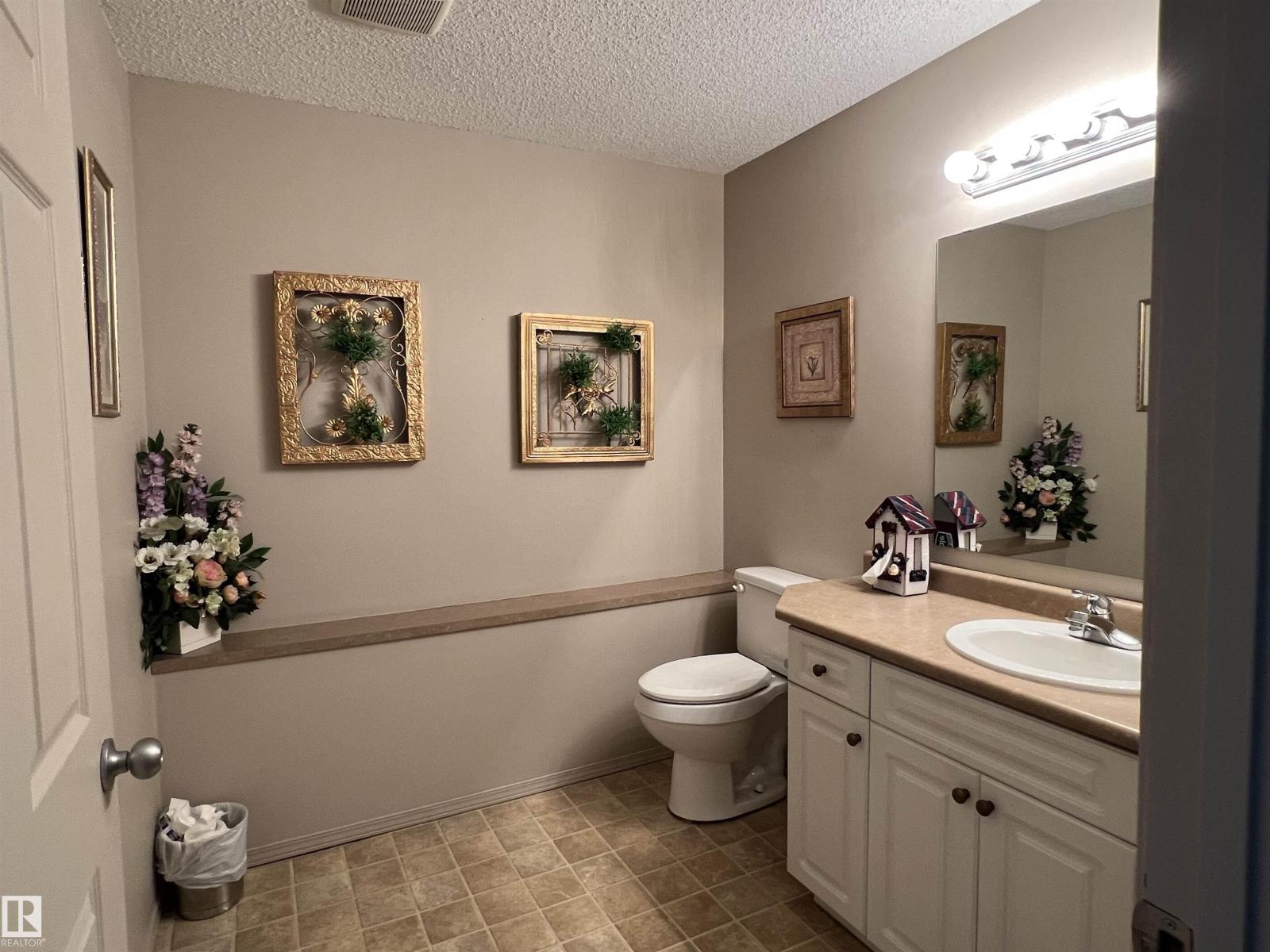 #303 4004 47 St Property Photo 35