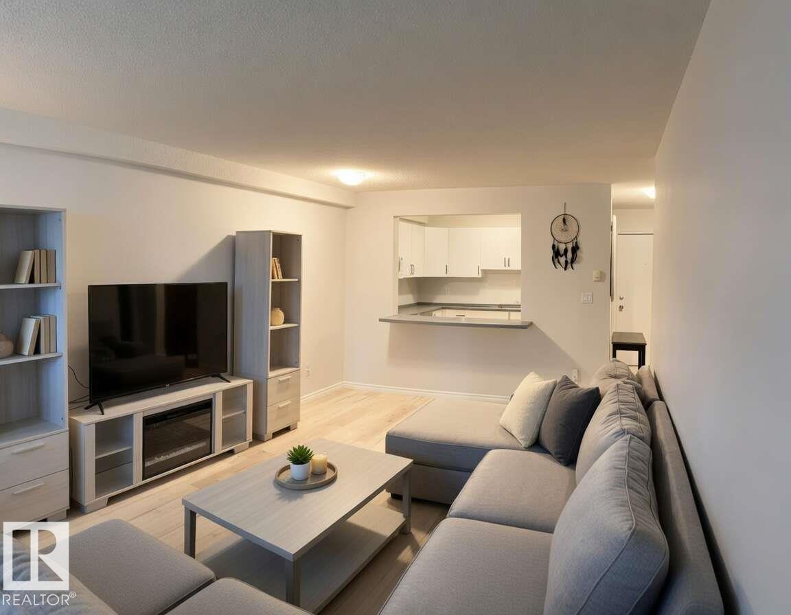 #b2 10620 104 St Nw Property Photo 10