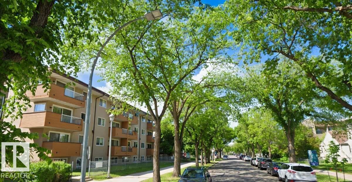 #b2 10620 104 St Nw Property Photo 14