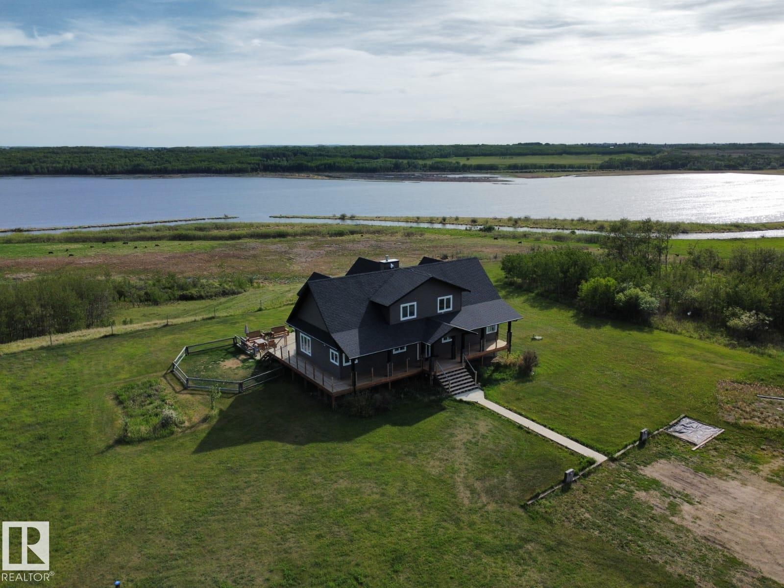 20213 Township Road 460 Property Photo 1