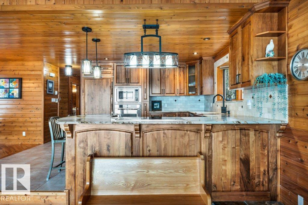 118 Crystal Springs Drive, Pigeon Lake Property Photo 7