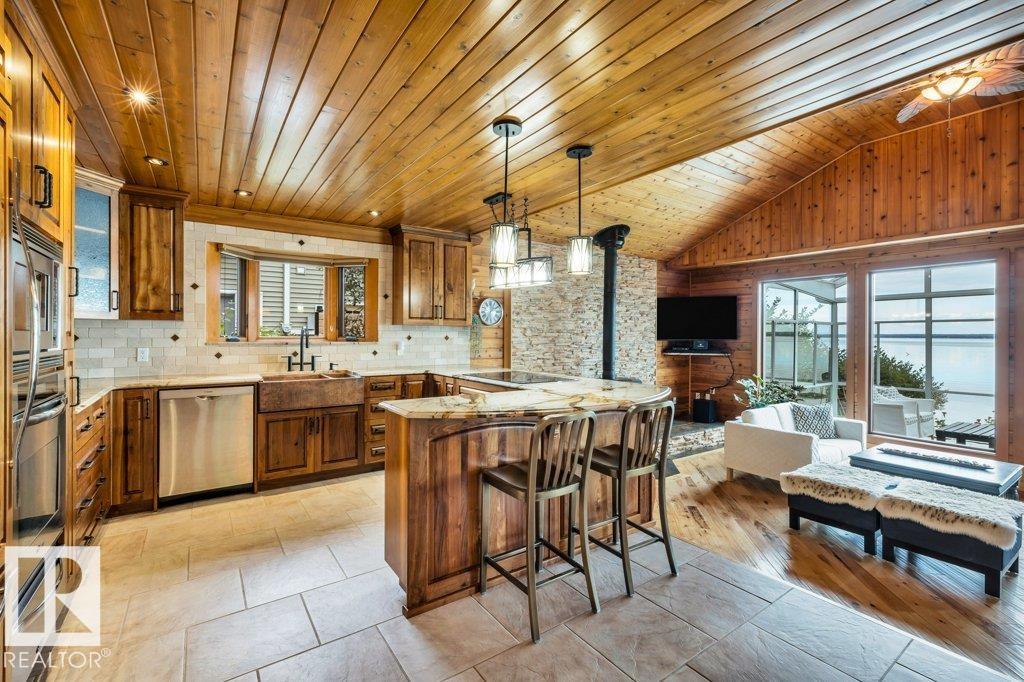 118 Crystal Springs Drive, Pigeon Lake Property Photo 17