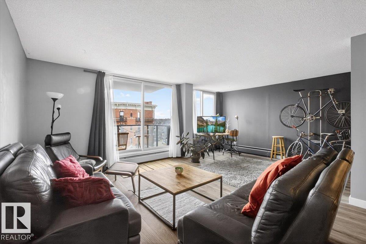 #405 10011 116 ST NW