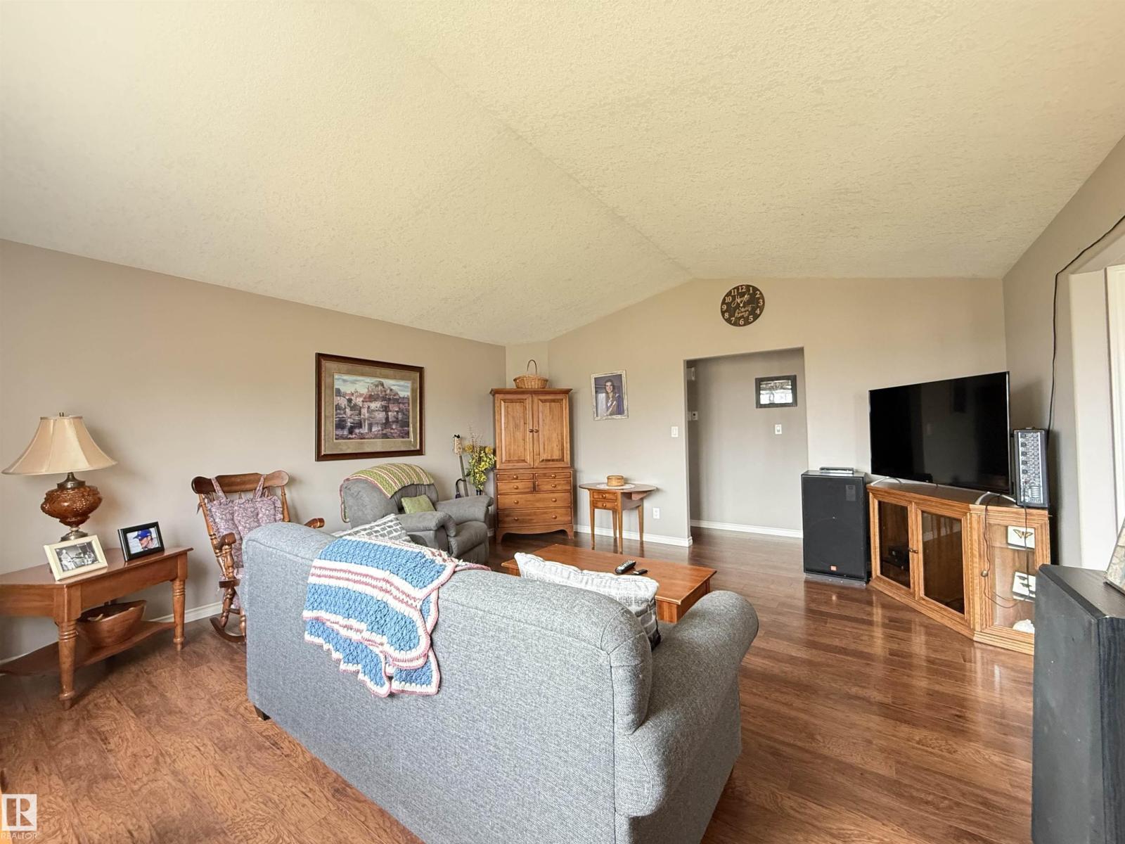 15113 Township Road 670 Property Photo 15