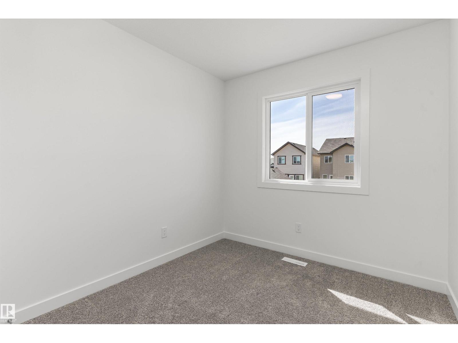 20623 43 Av Nw Property Photo 23