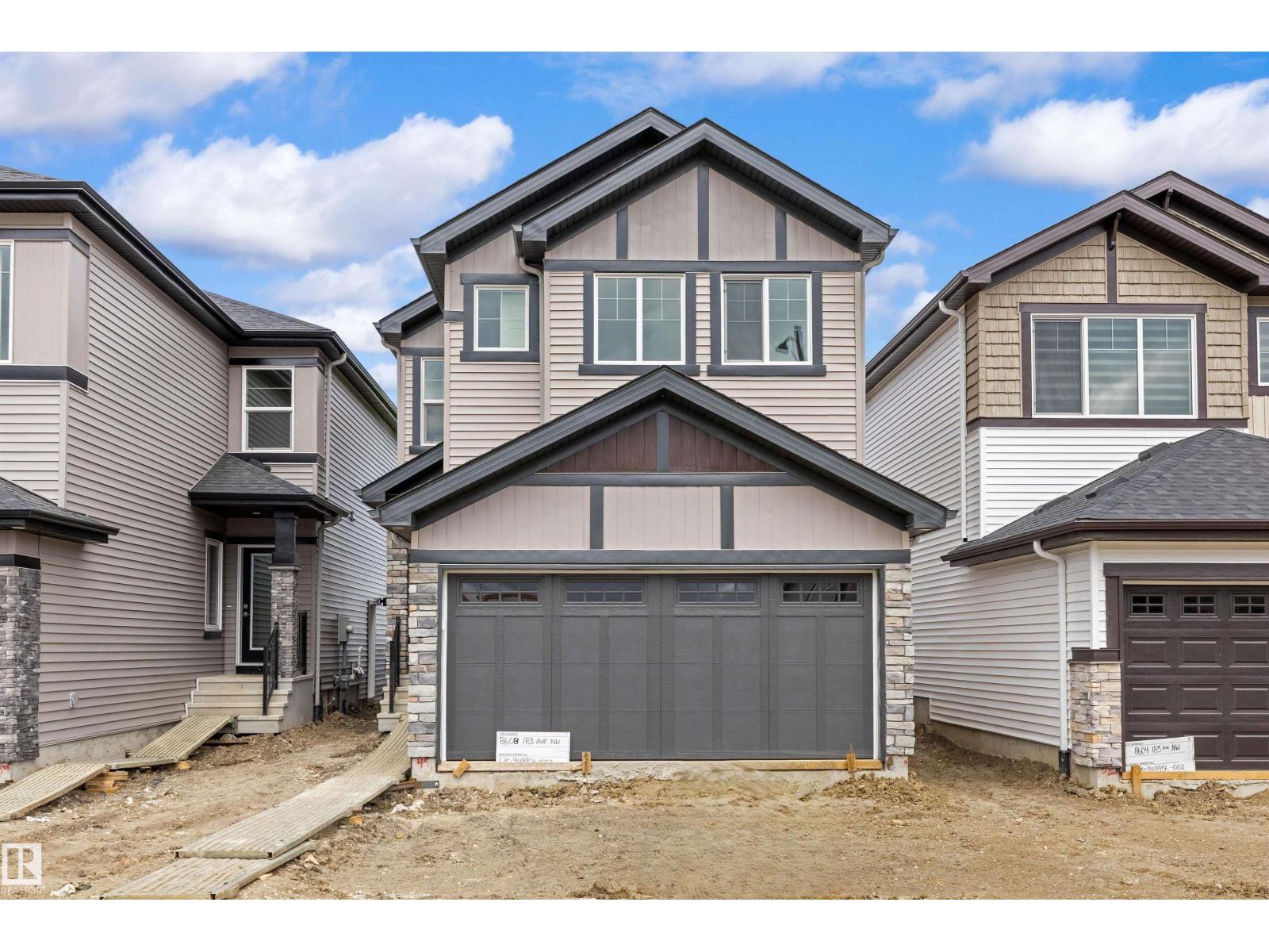 8608 183 Av Nw Property Photo 1