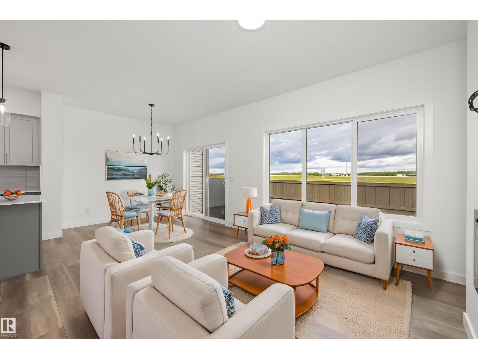 8608 183 Av Nw Property Photo 21