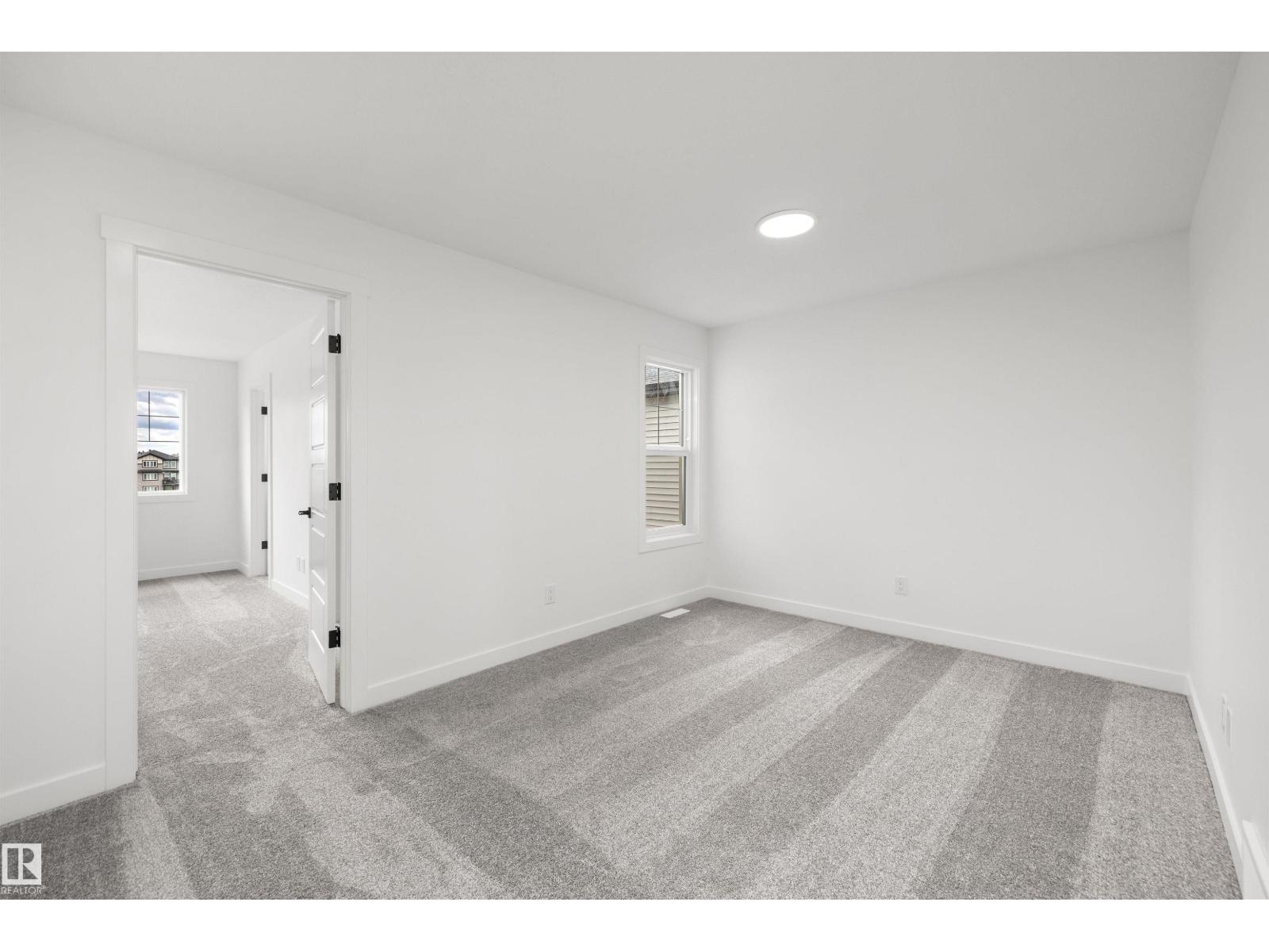 8608 183 Av Nw Property Photo 22
