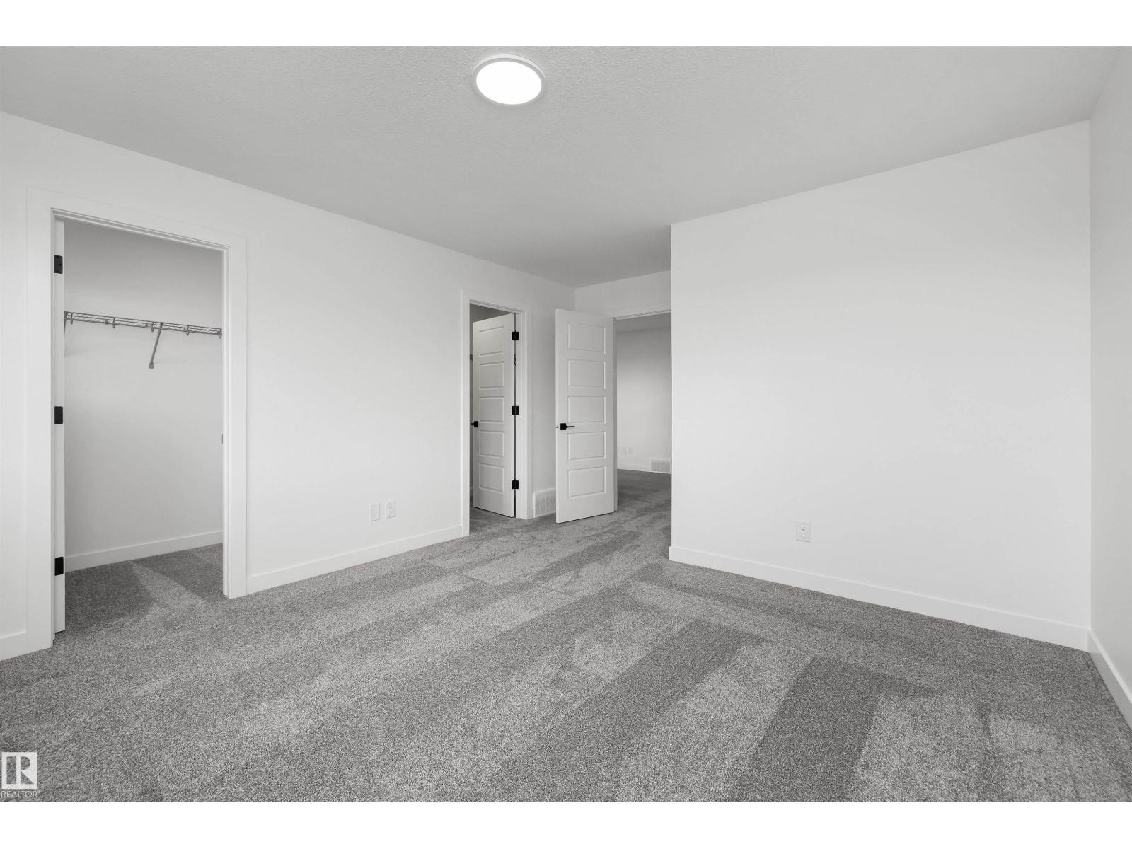 8608 183 Av Nw Property Photo 34