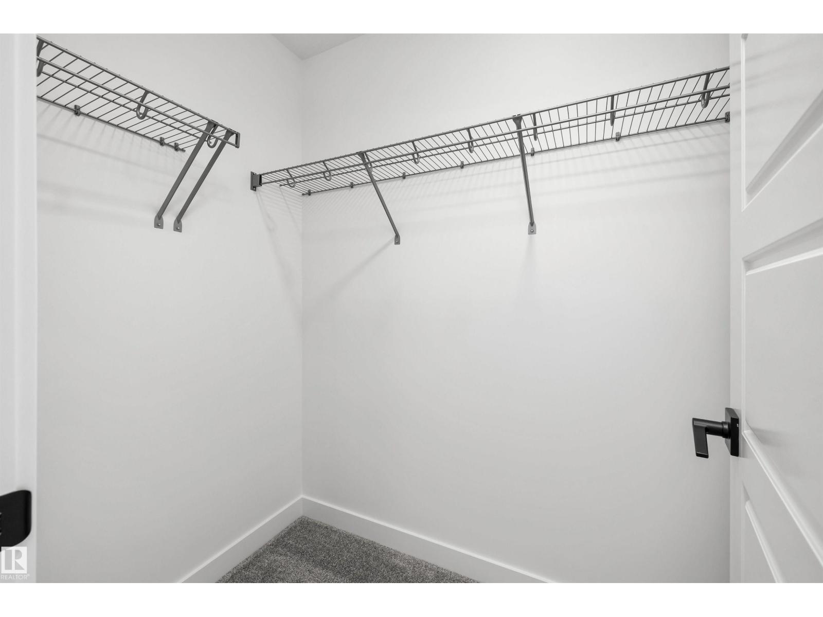 8608 183 Av Nw Property Photo 37