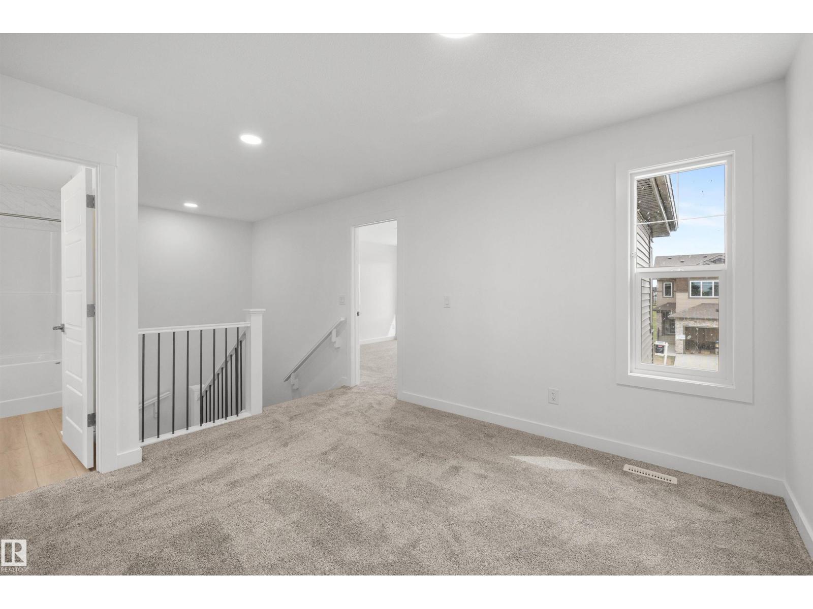 8536 183 Av Nw Property Photo 23