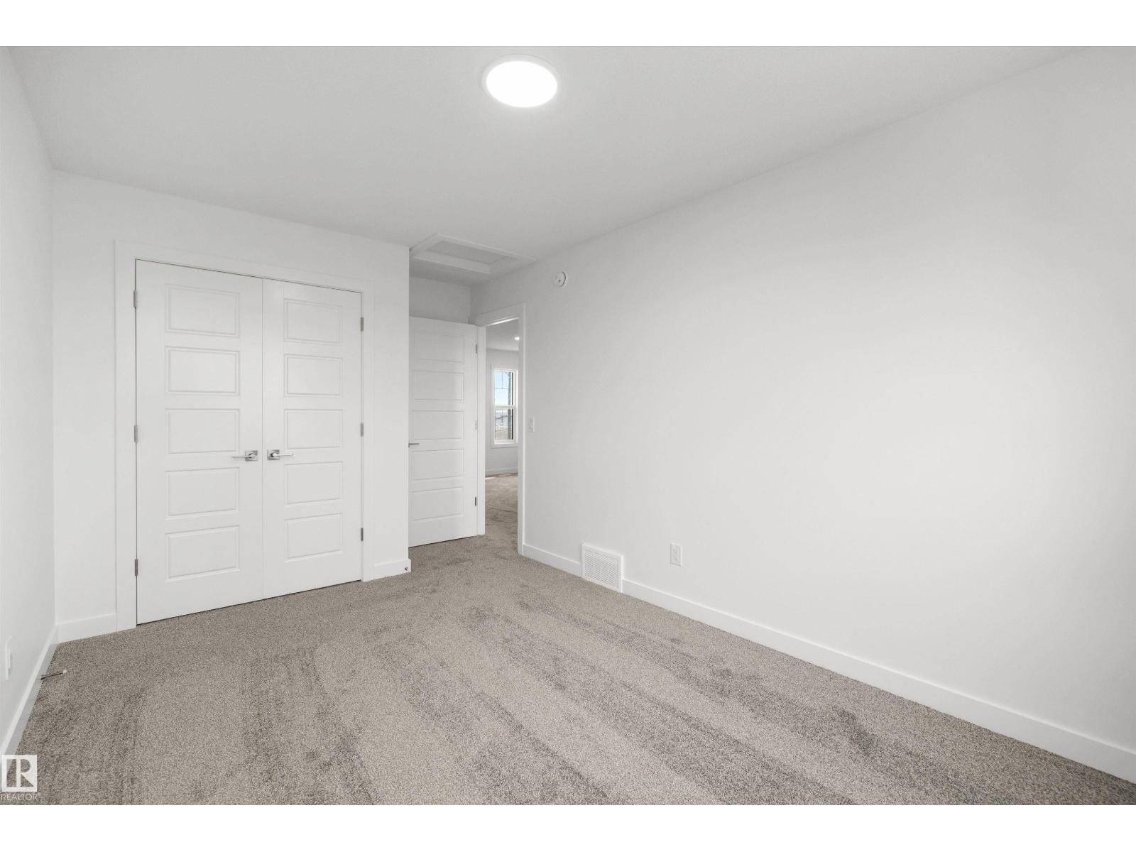 8536 183 Av Nw Property Photo 26