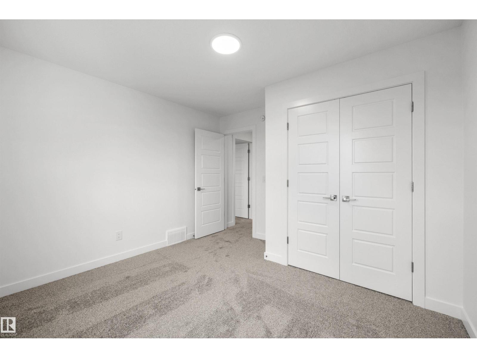 8536 183 Av Nw Property Photo 29