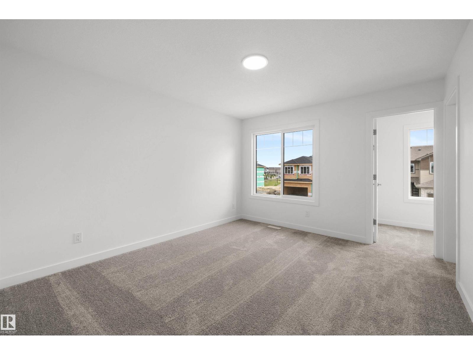 8536 183 Av Nw Property Photo 32