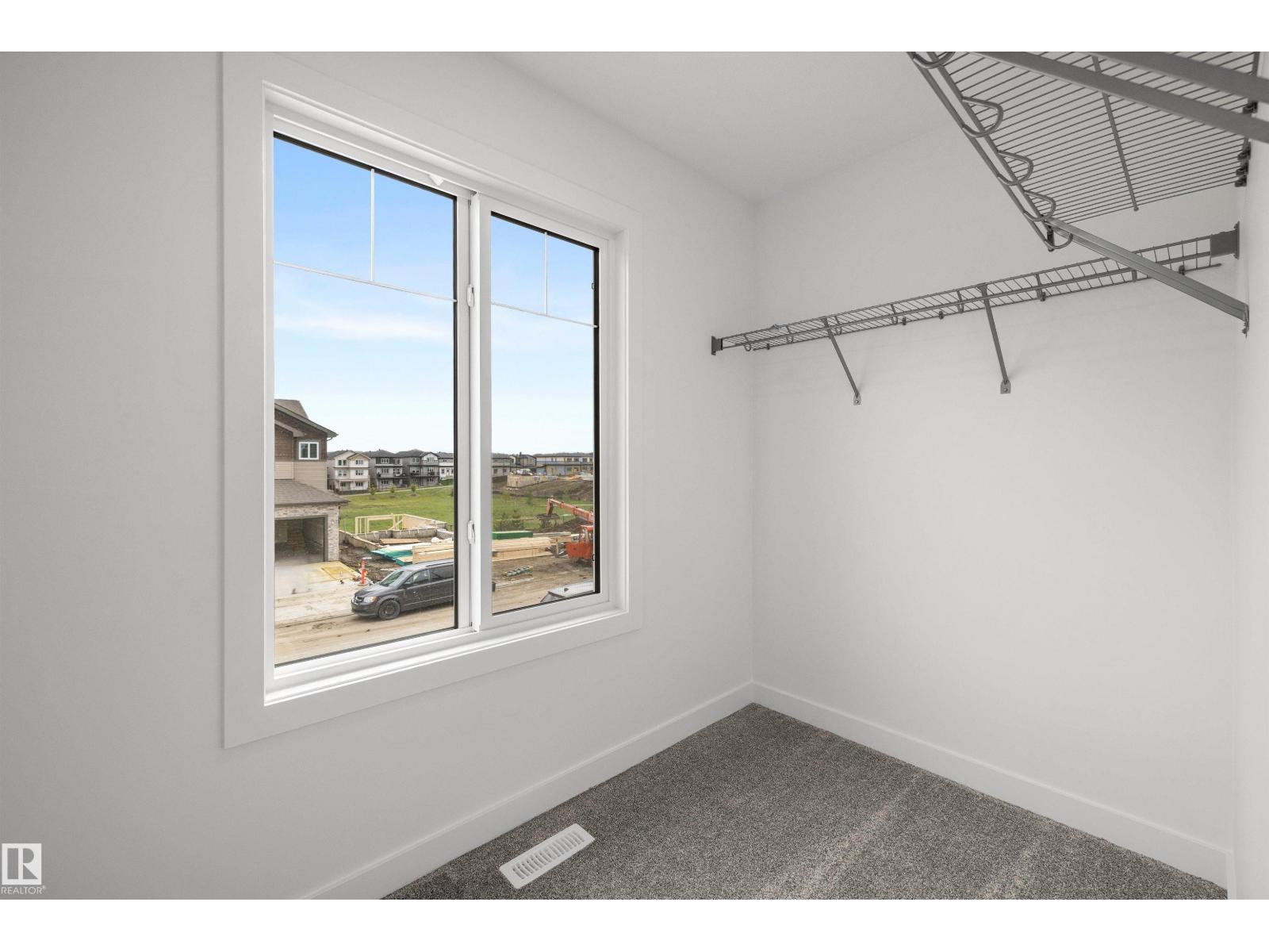 8536 183 Av Nw Property Photo 37