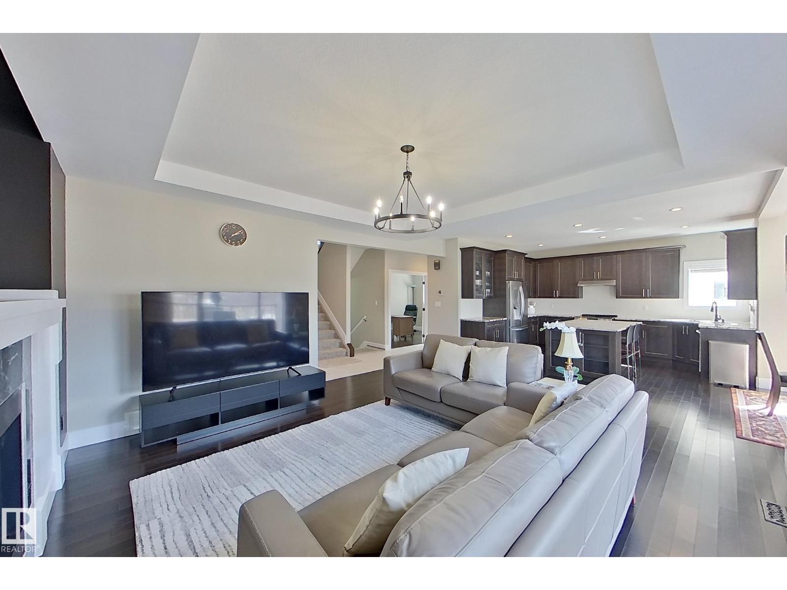 5512 64 St Property Photo 7