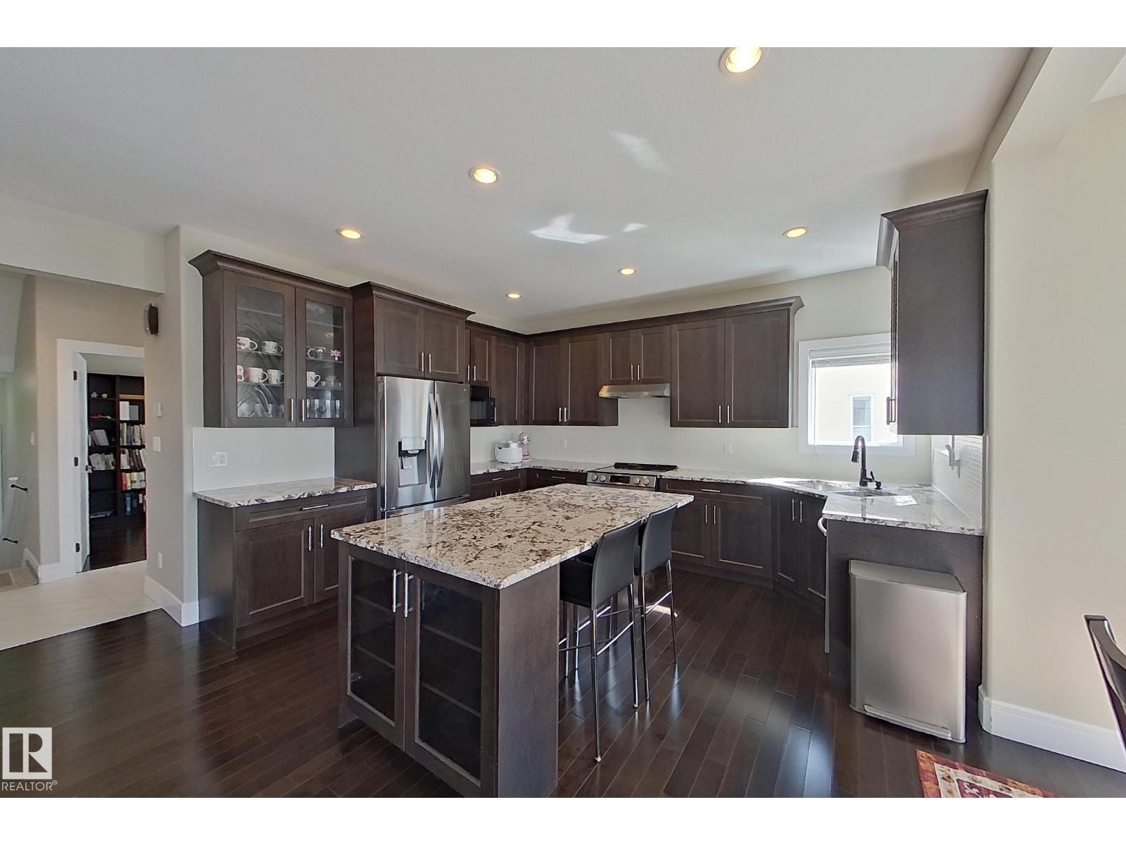 5512 64 St Property Photo 13