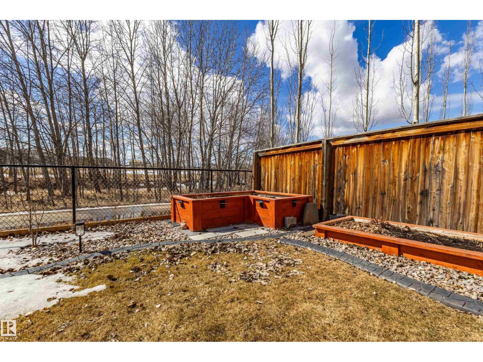 5512 64 St Property Photo 52