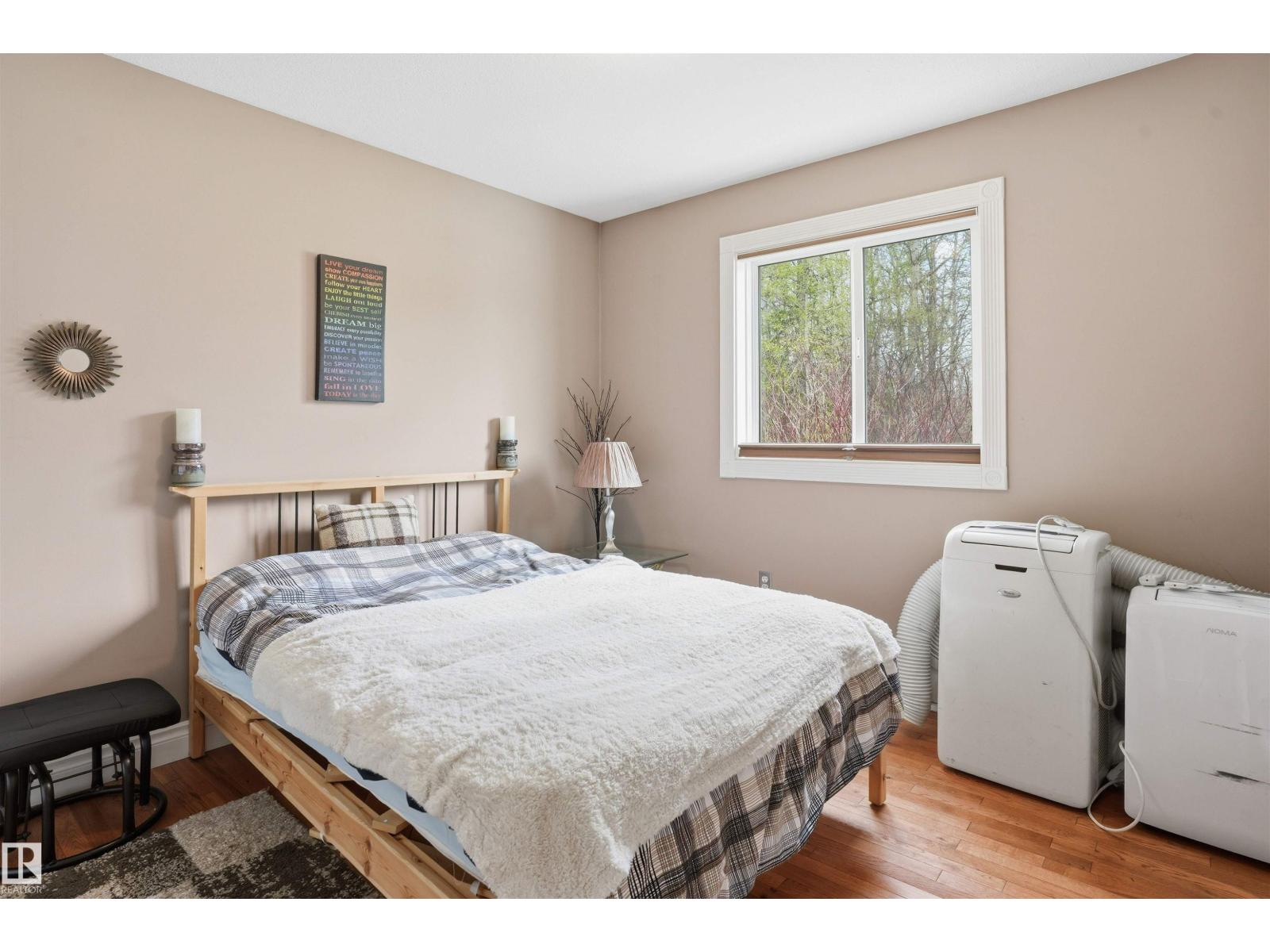 1515 Marine Cr Property Photo 15