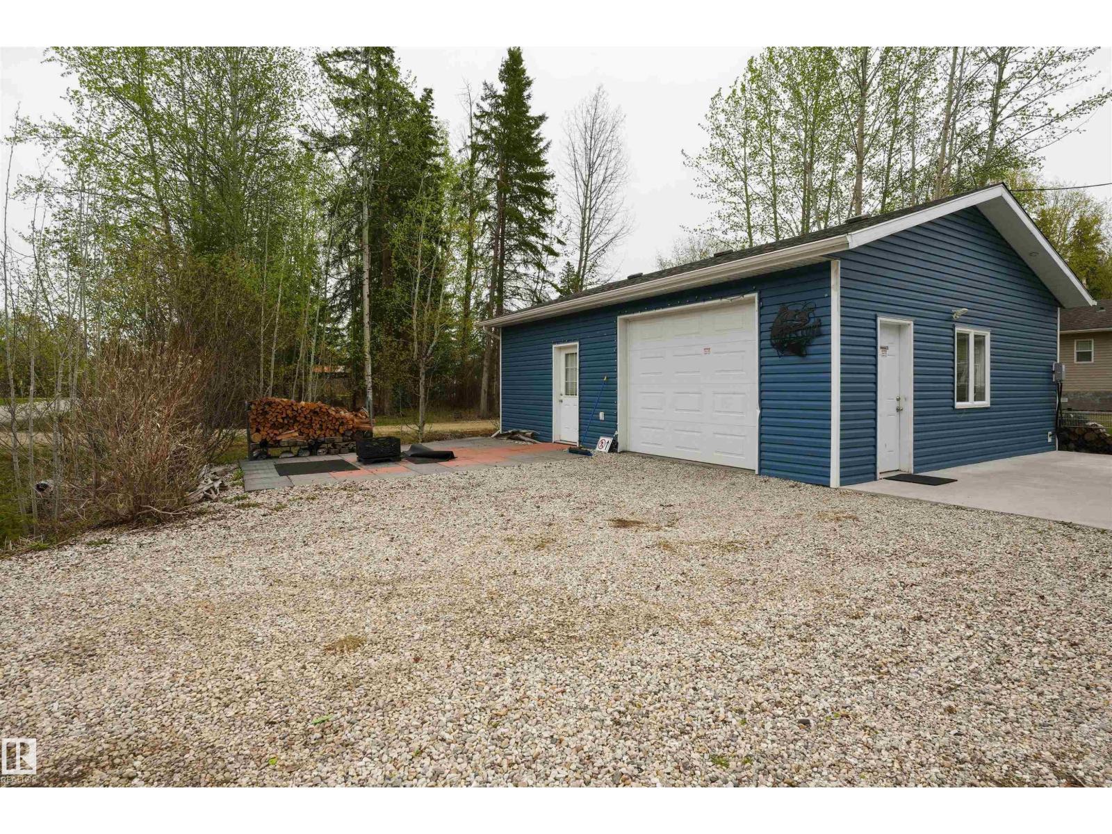 1515 Marine Cr Property Photo 22
