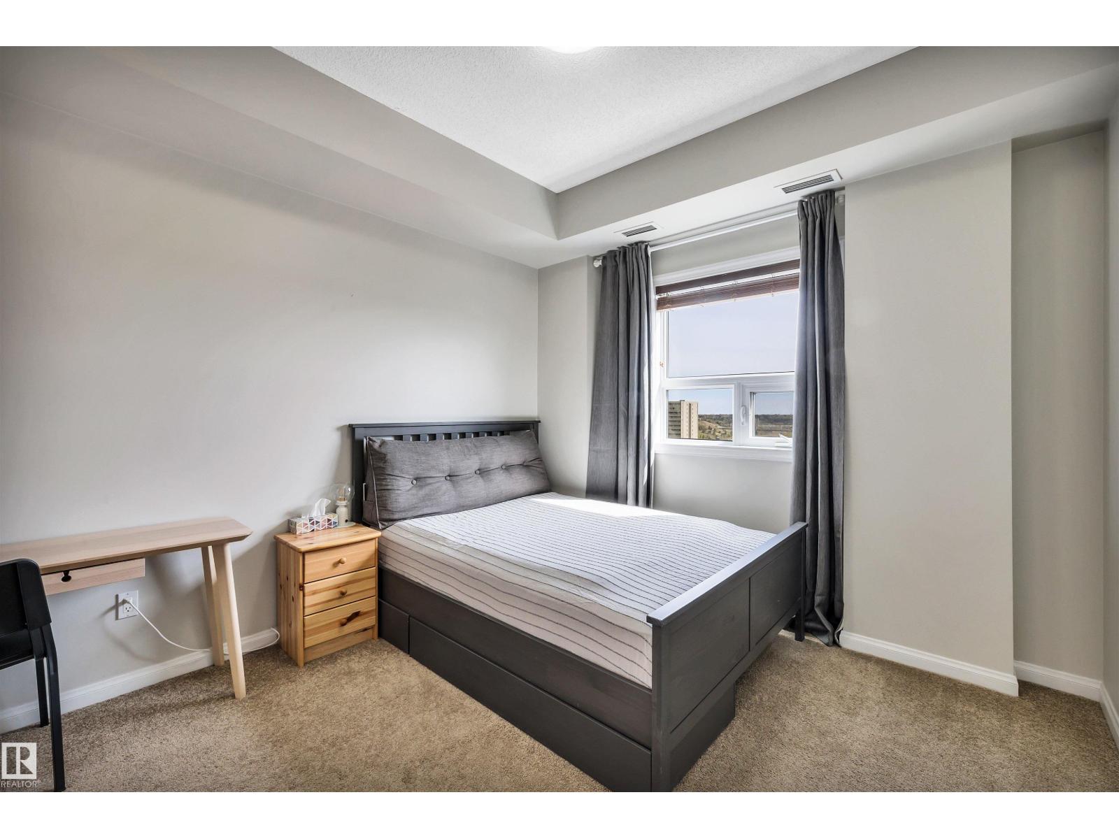 #902 9819 104 St Nw Property Photo 17