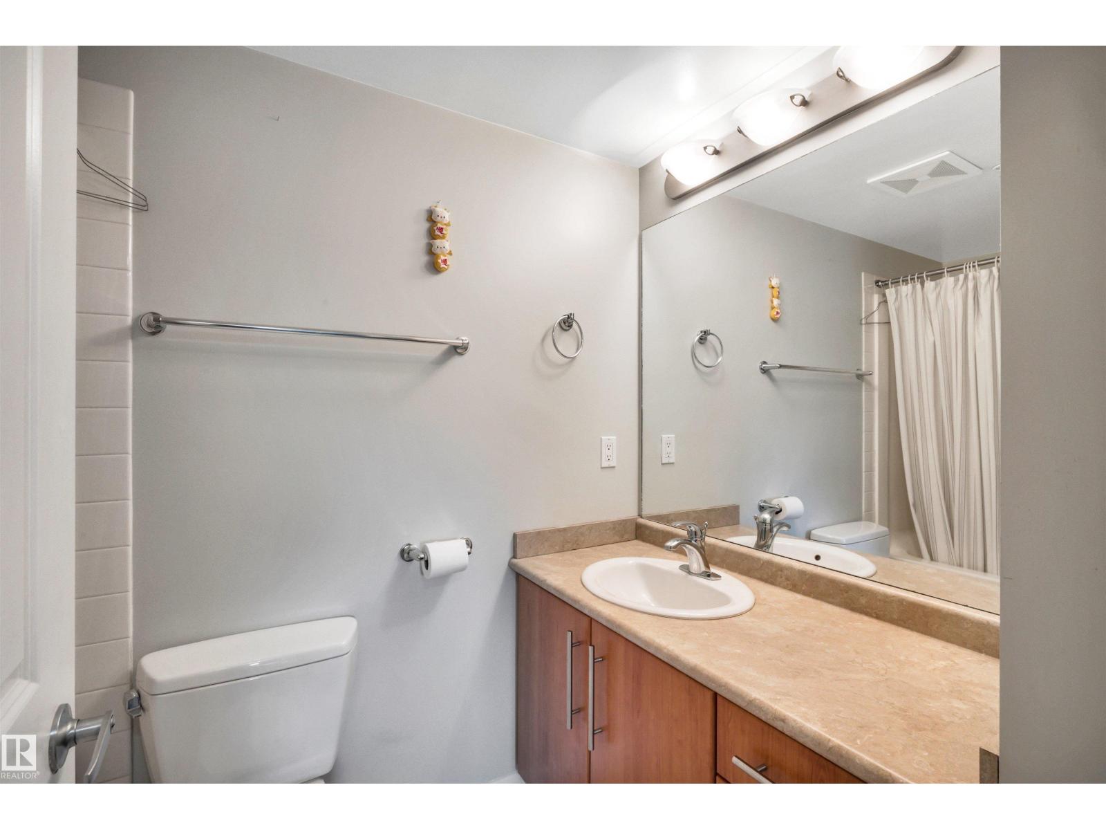 #902 9819 104 St Nw Property Photo 20