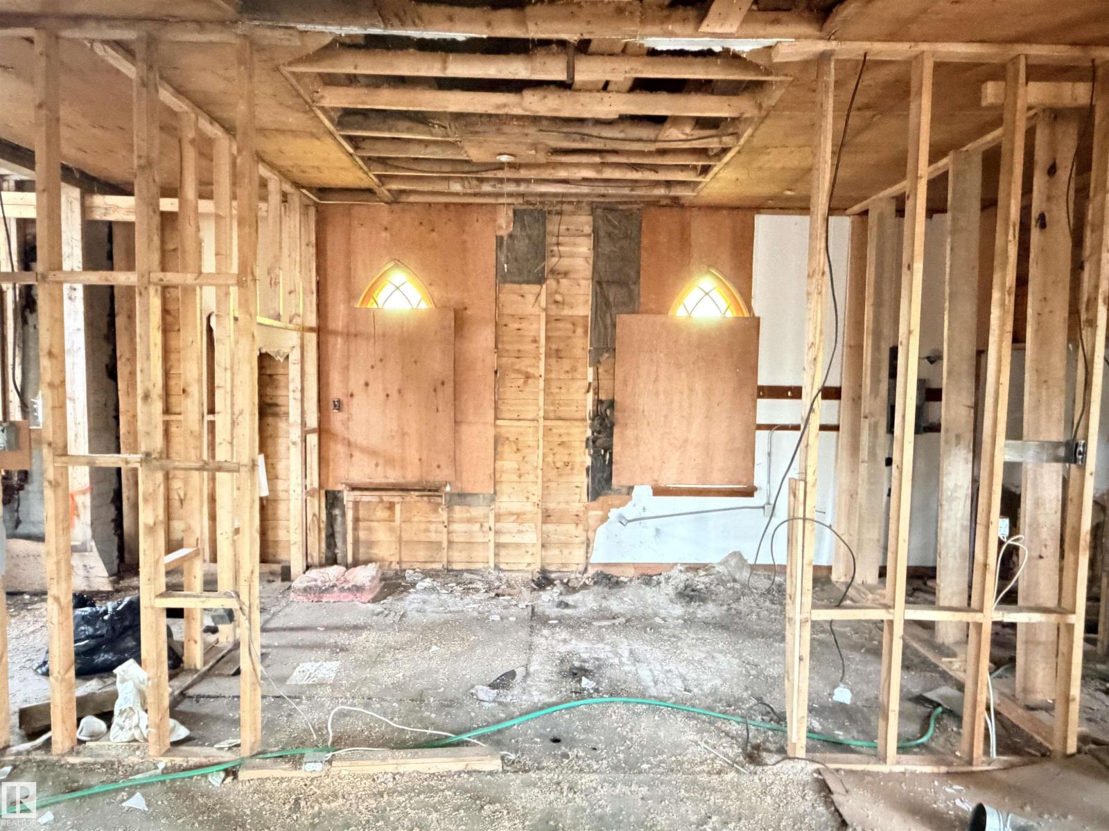 5036 49 St Property Photo 23