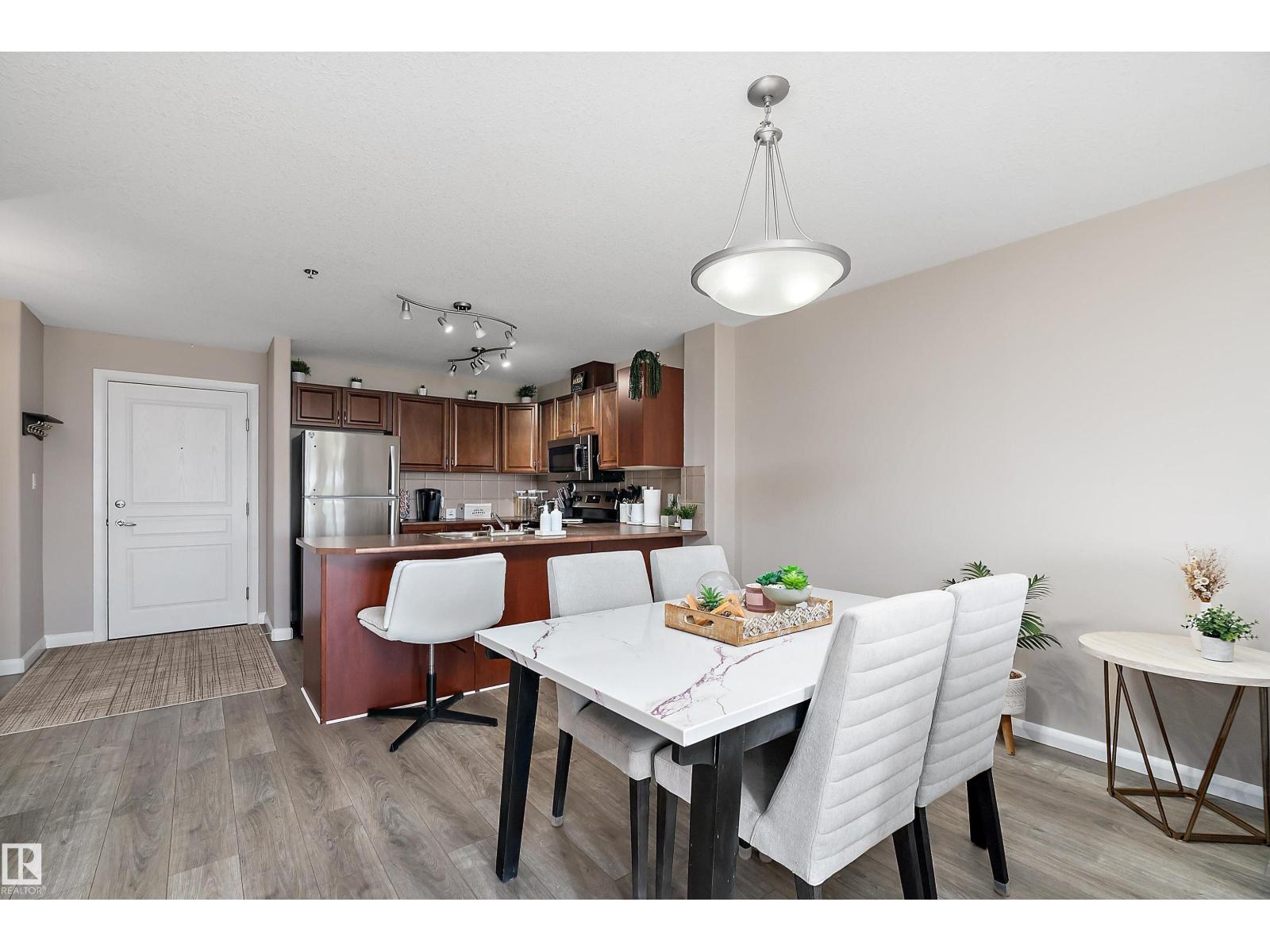 #301 530 Hooke Rd Nw Property Photo 11
